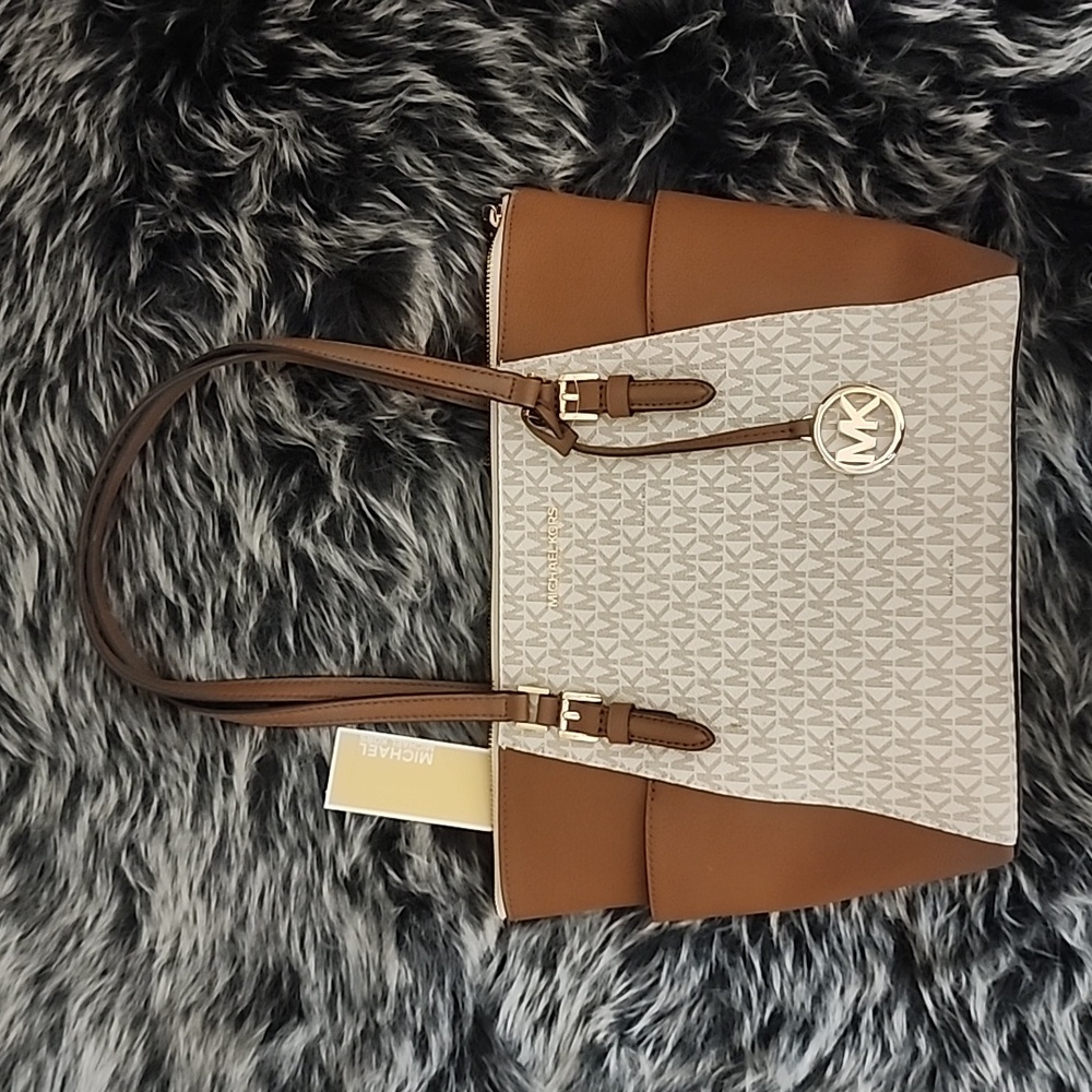 NWT Michael Kors LG vanilla TZ tote